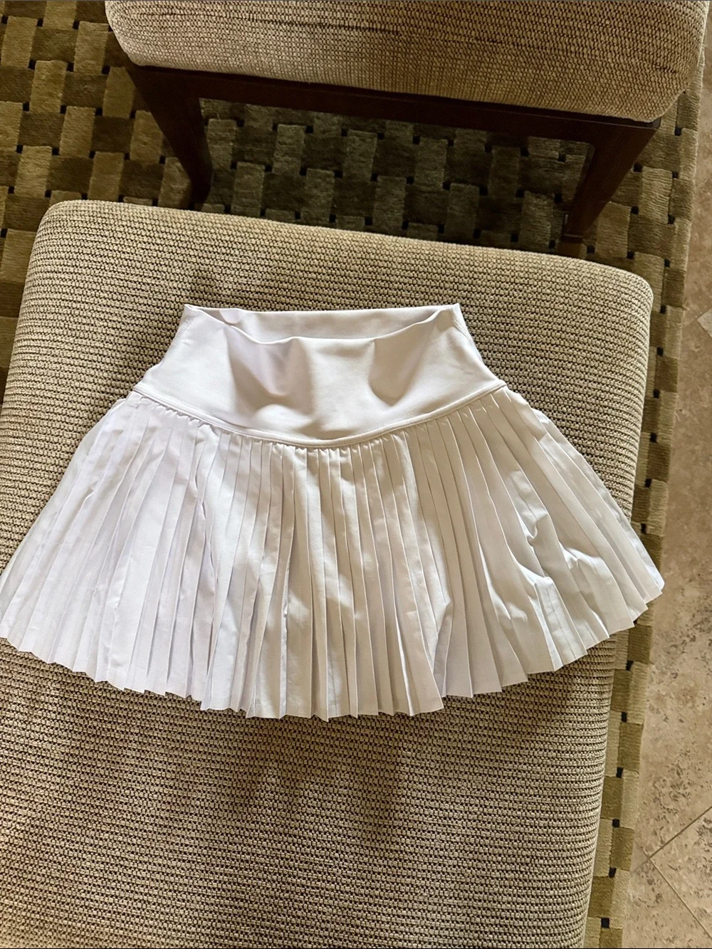 ALO Yoga Grand Slam White Pleated Tennis Skirt